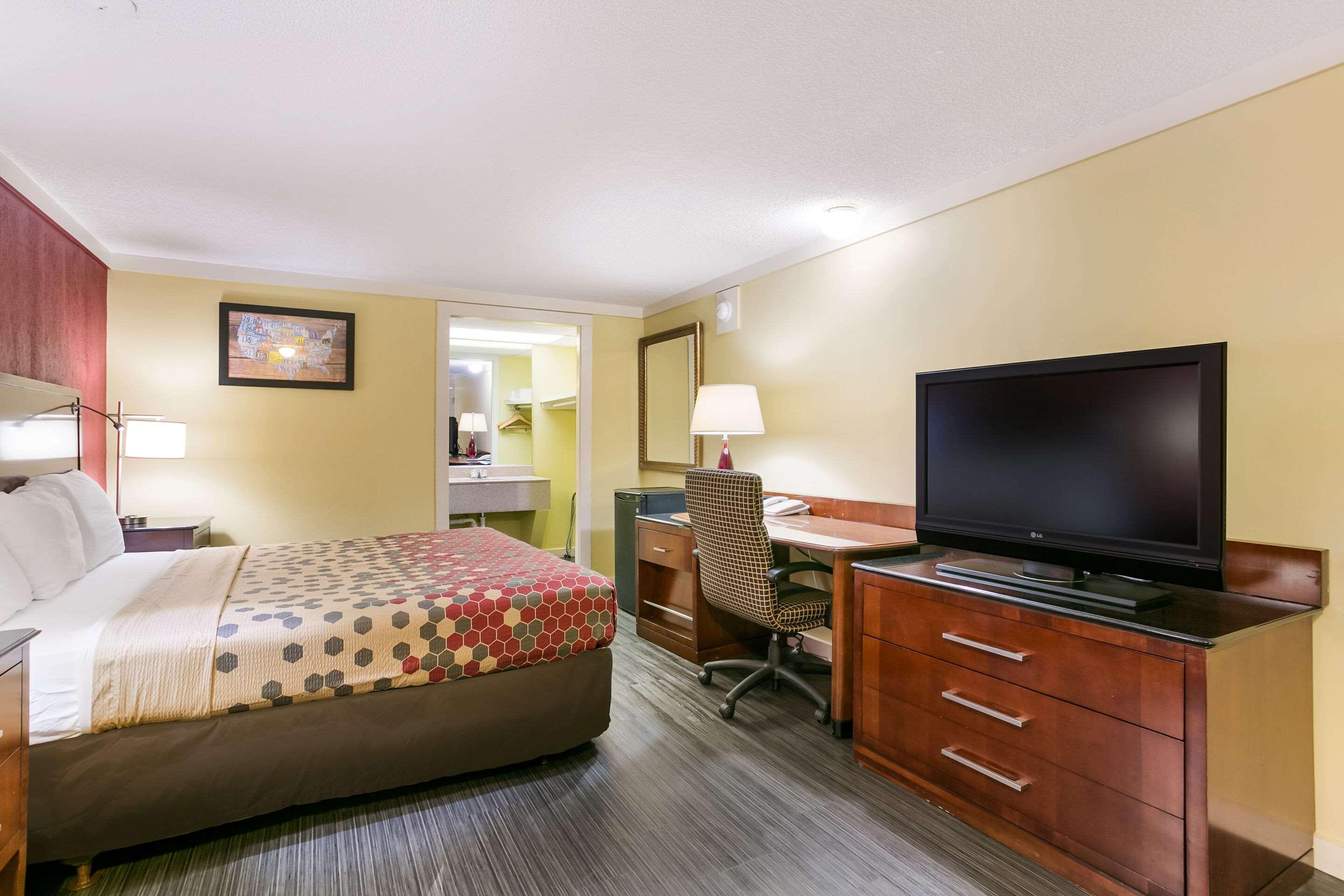 Econo Lodge Frederick I-70 Exterior foto